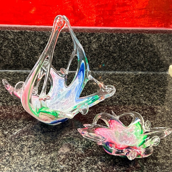 Murano Glass Hand Blown Basket Vase - Picture 5 of 10